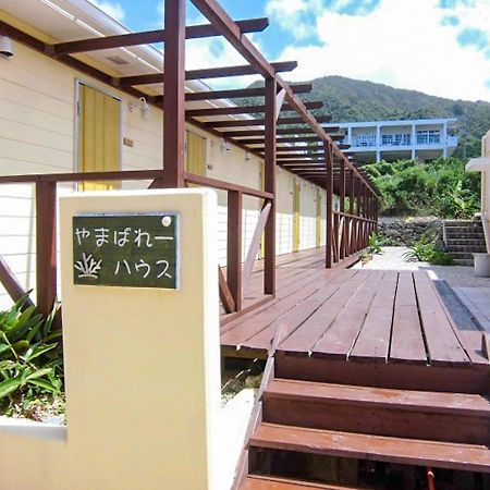 Asobibase Yamabare-House Hotel Ishigaki  Bagian luar foto