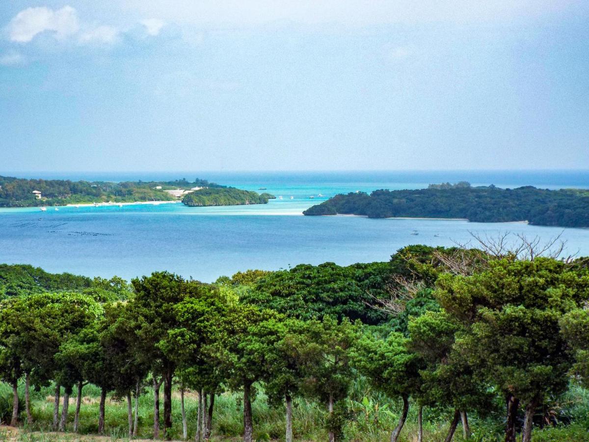 Asobibase Yamabare-House Hotel Ishigaki  Bagian luar foto