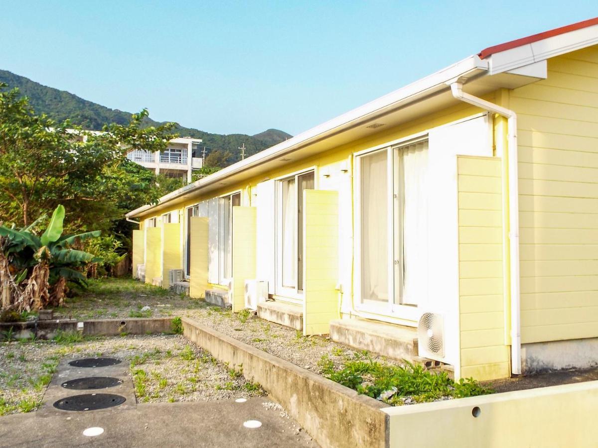 Asobibase Yamabare-House Hotel Ishigaki  Bagian luar foto
