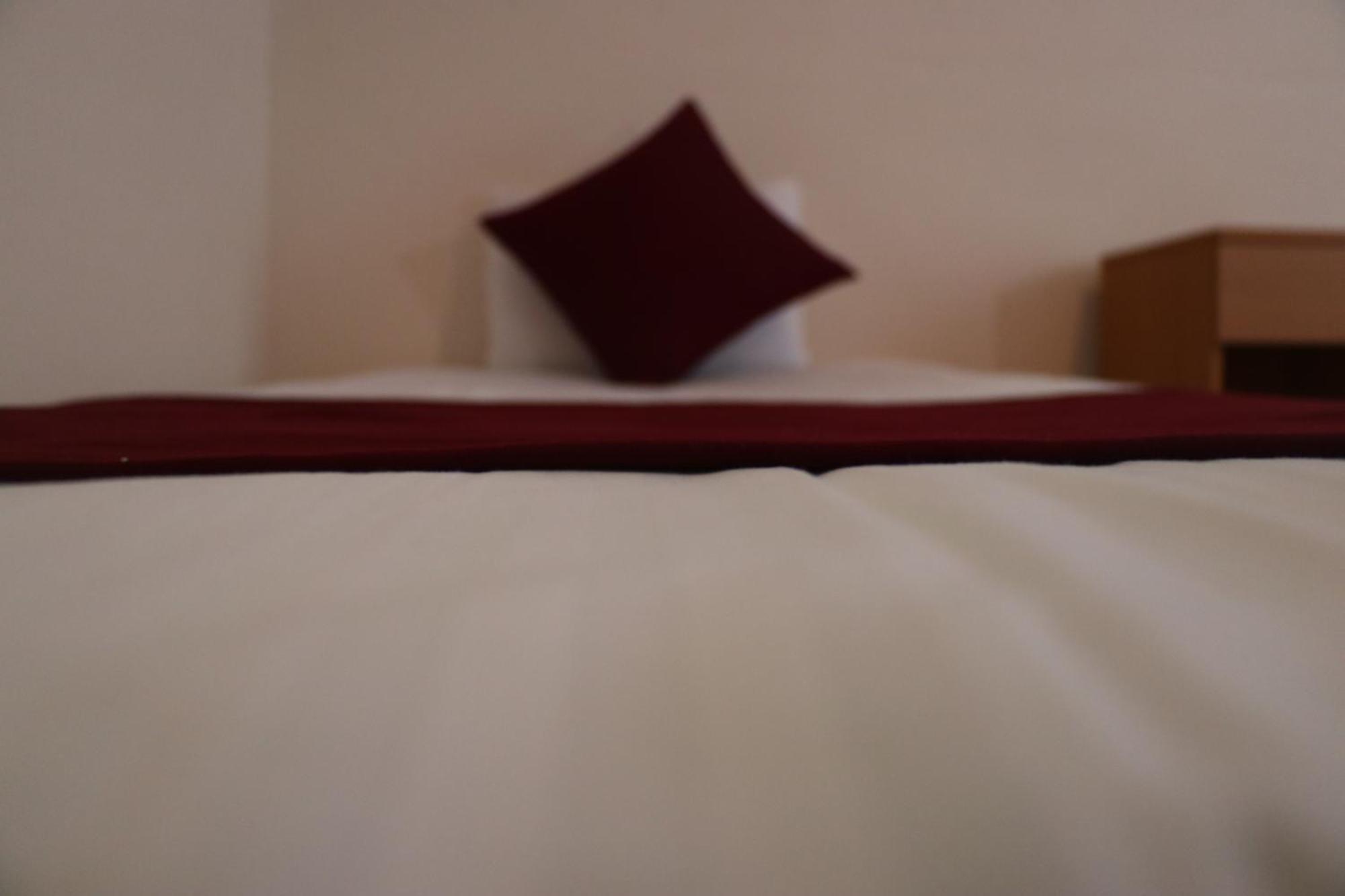 Asobibase Yamabare-House Hotel Ishigaki  Bagian luar foto