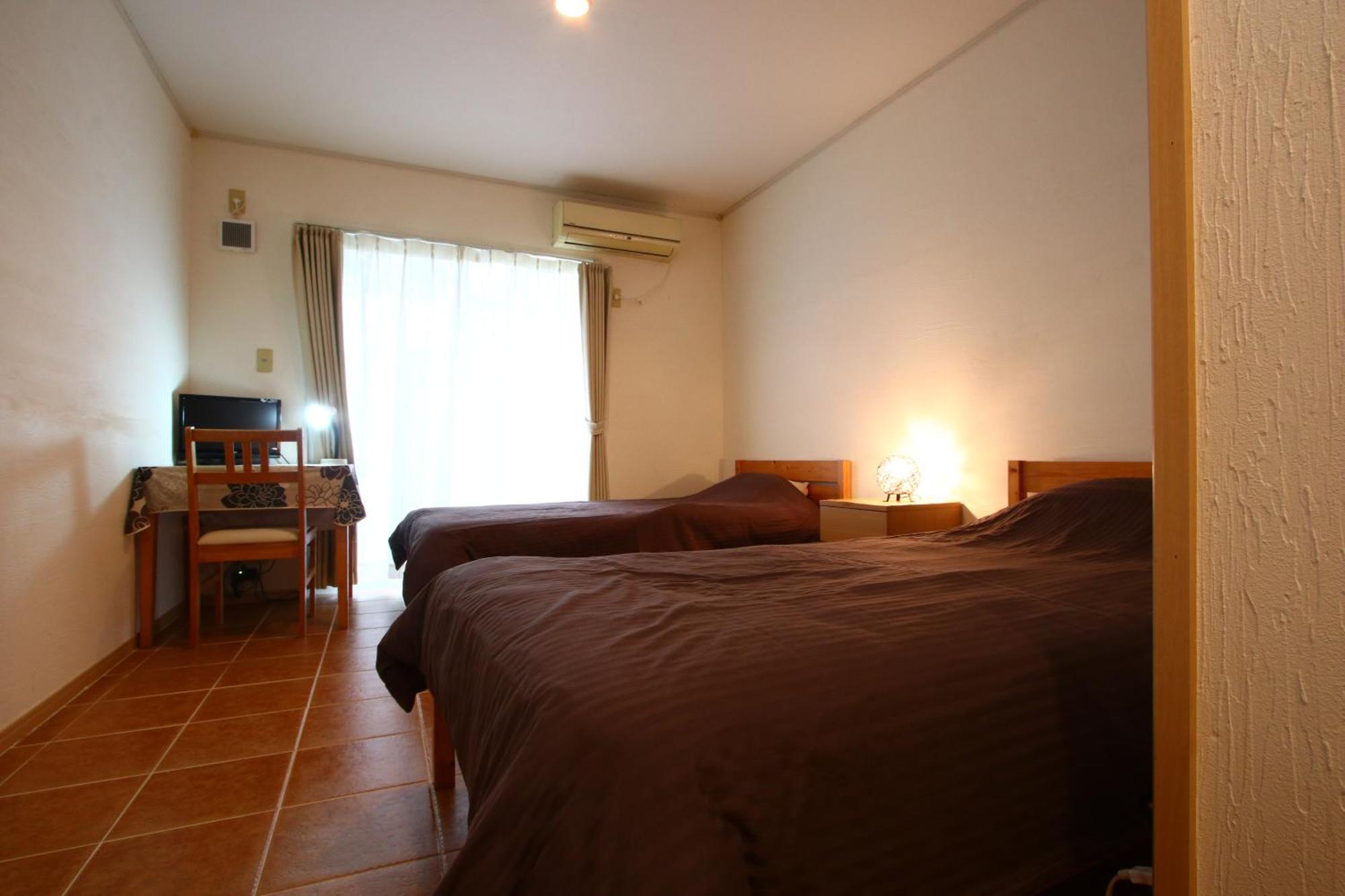 Asobibase Yamabare-House Hotel Ishigaki  Bagian luar foto