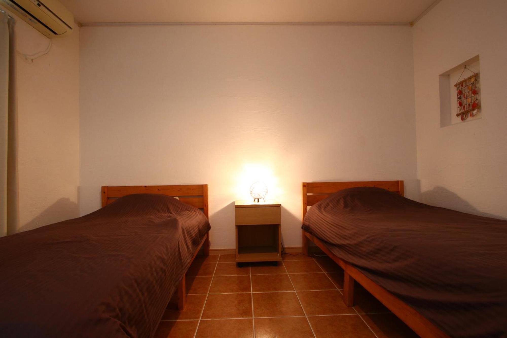 Asobibase Yamabare-House Hotel Ishigaki  Bagian luar foto