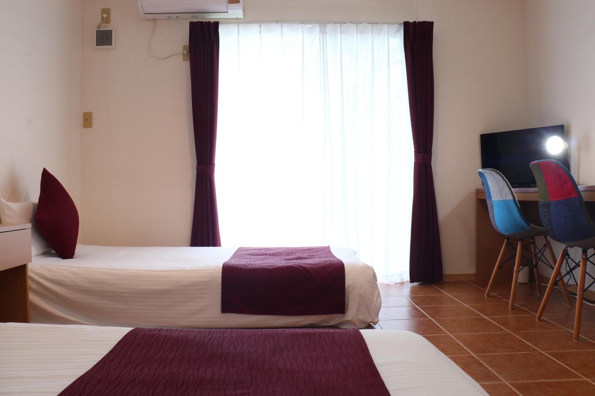 Asobibase Yamabare-House Hotel Ishigaki  Bagian luar foto